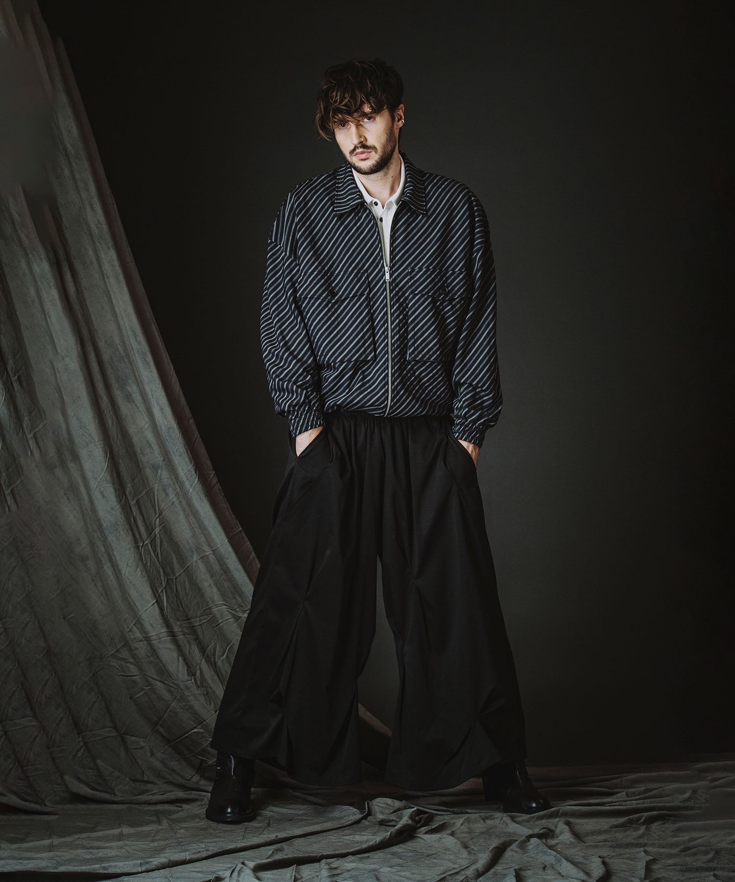 ストライプ Model:H182cm