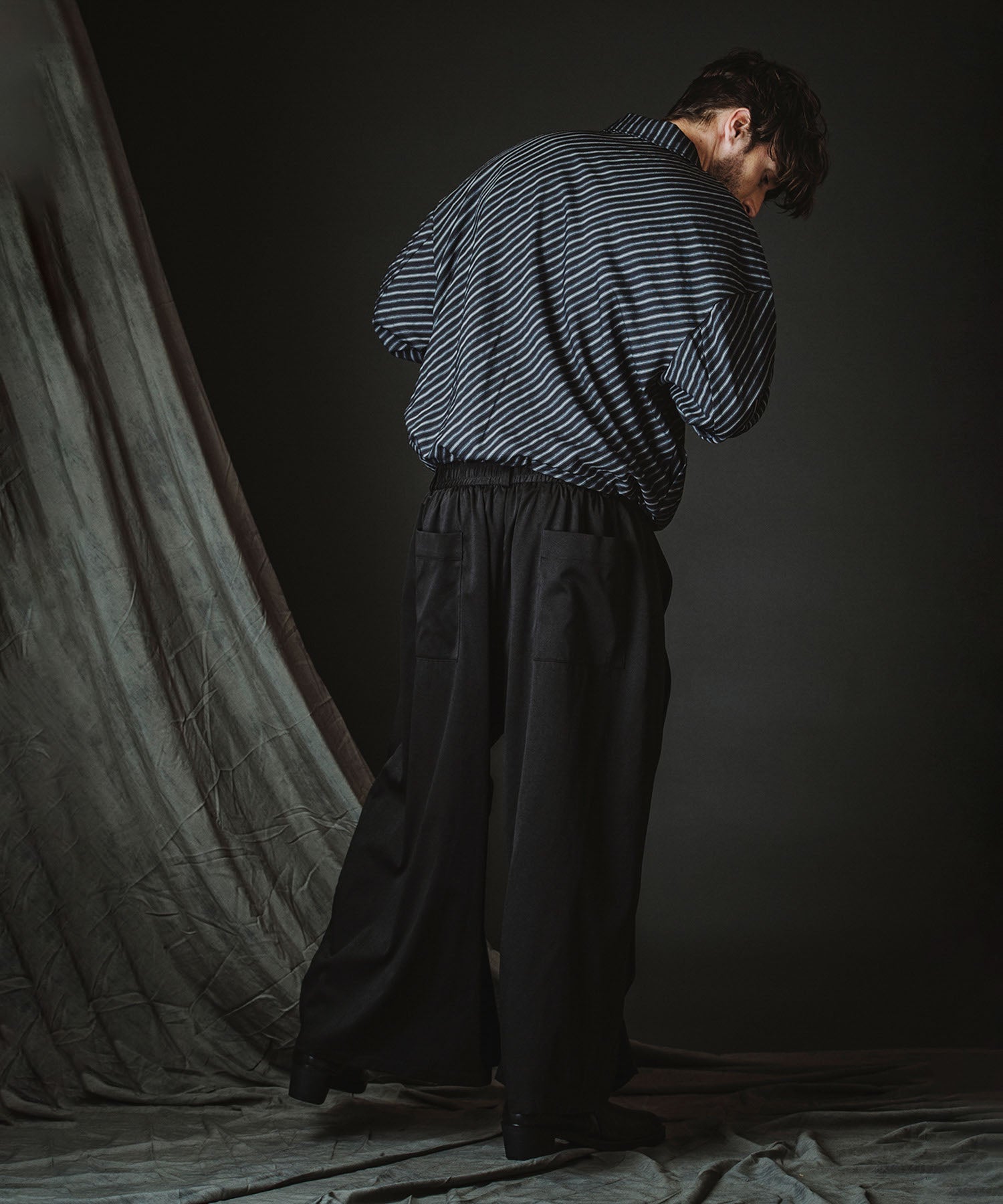 ストライプ Model:H182cm