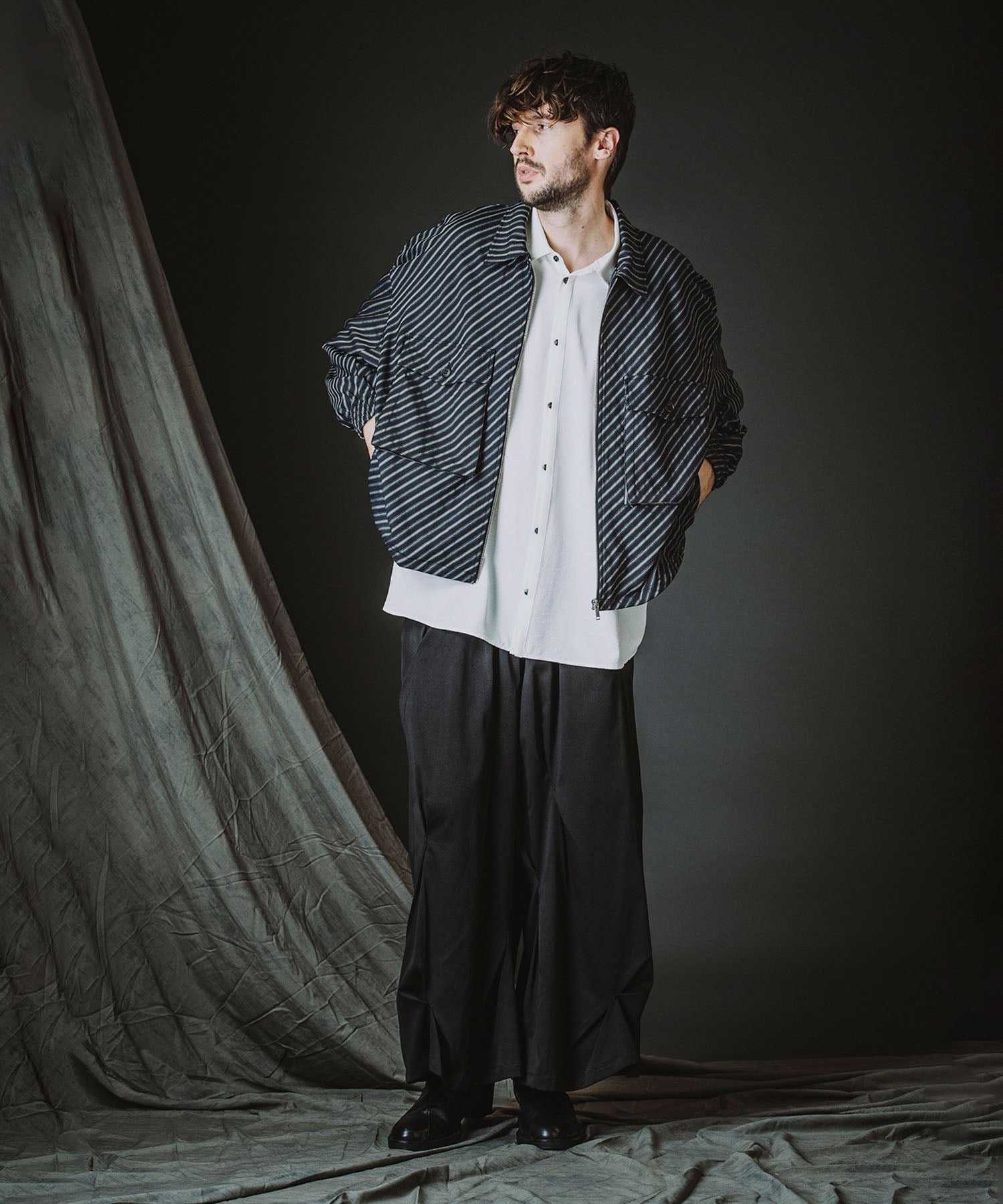 ストライプ Model:H182cm