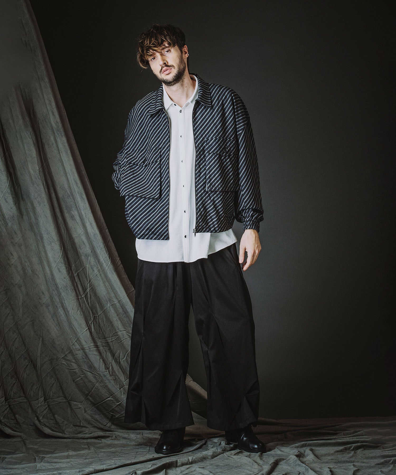 ストライプ Model:H182cm