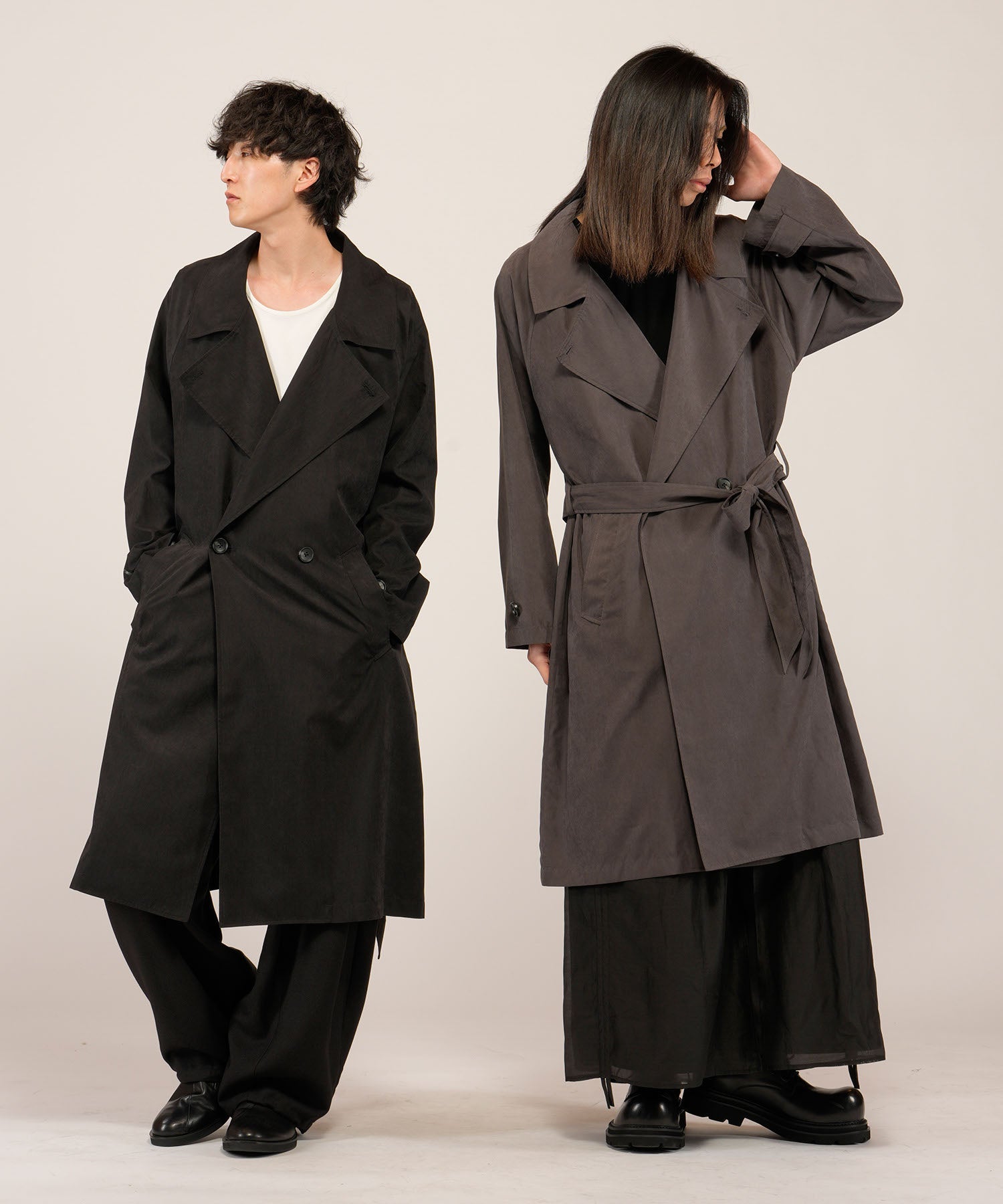 BLACK Model:H169cm / GRAY Model:H180cm