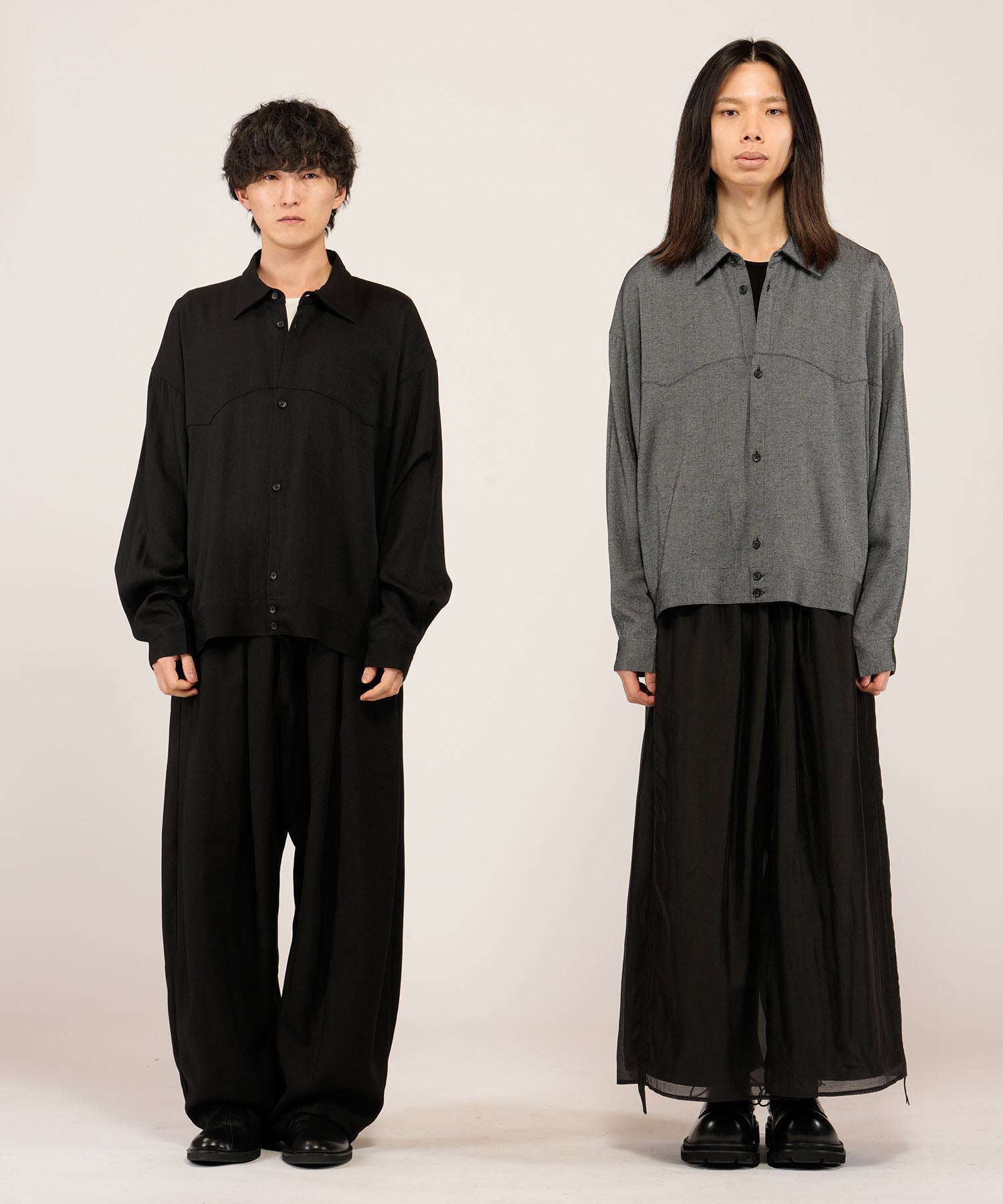 BLACK Model:H169cm / MIX Model:H180cm