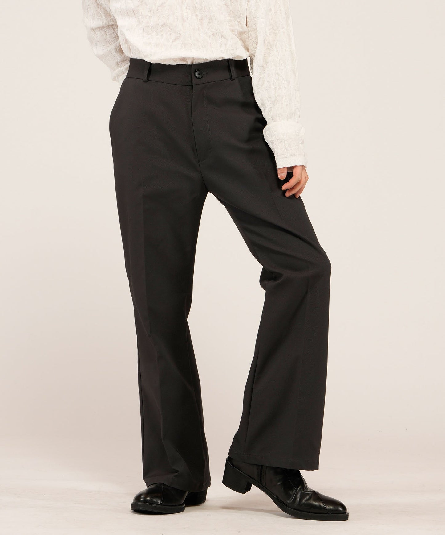 ワイドレッグトラウザーズ