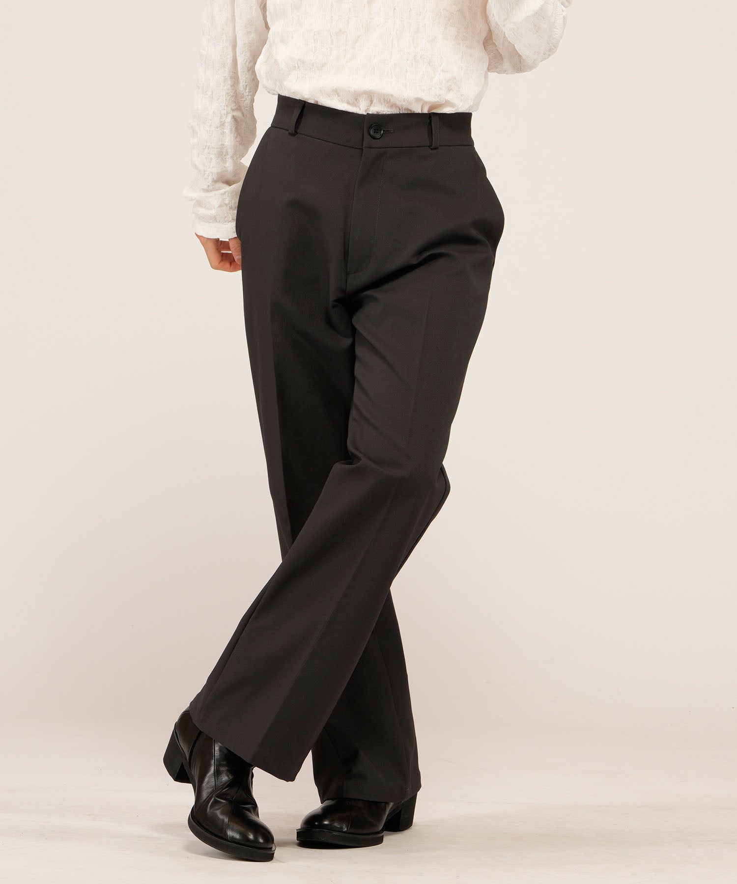 ワイドレッグトラウザーズ