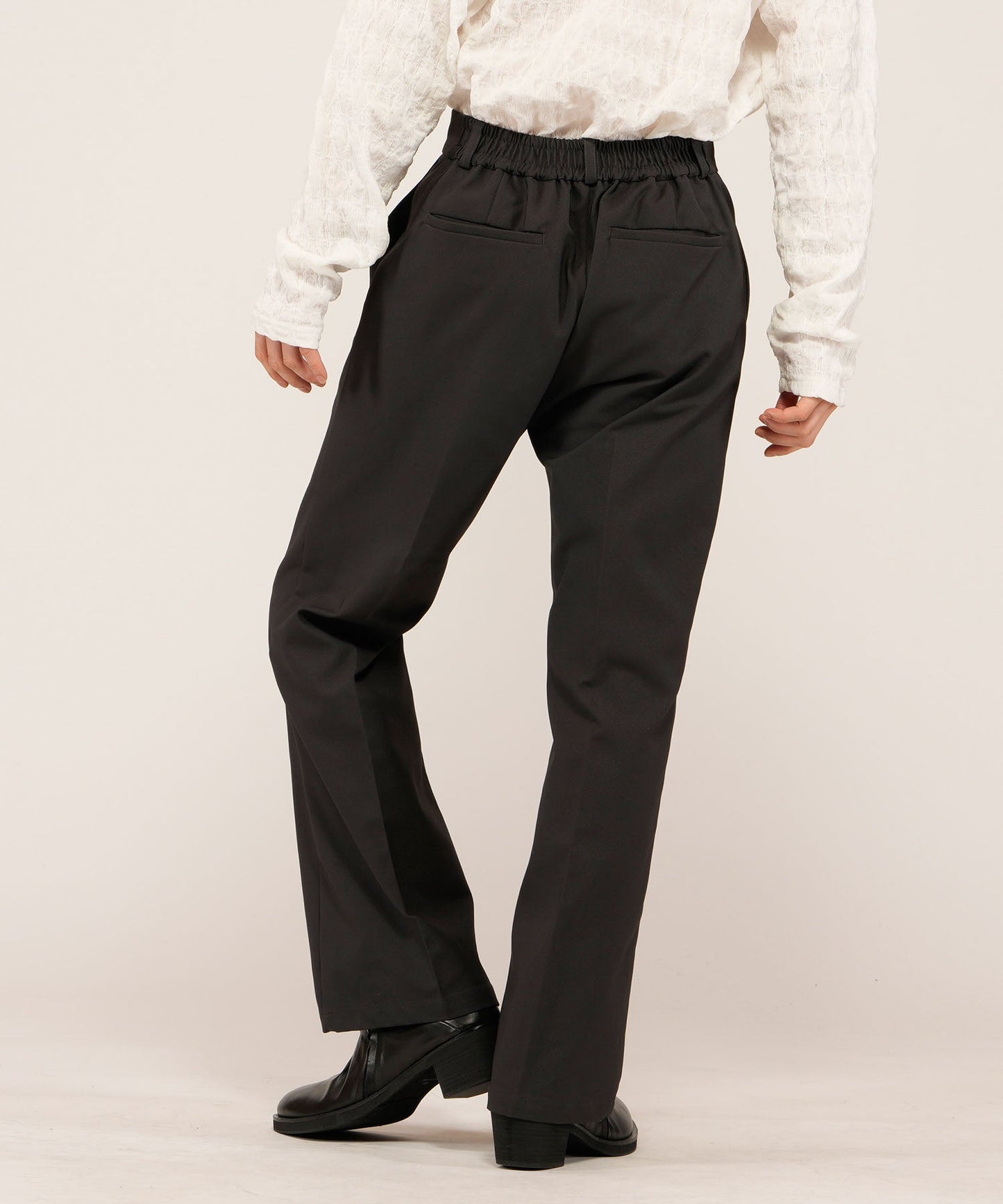 ワイドレッグトラウザーズ