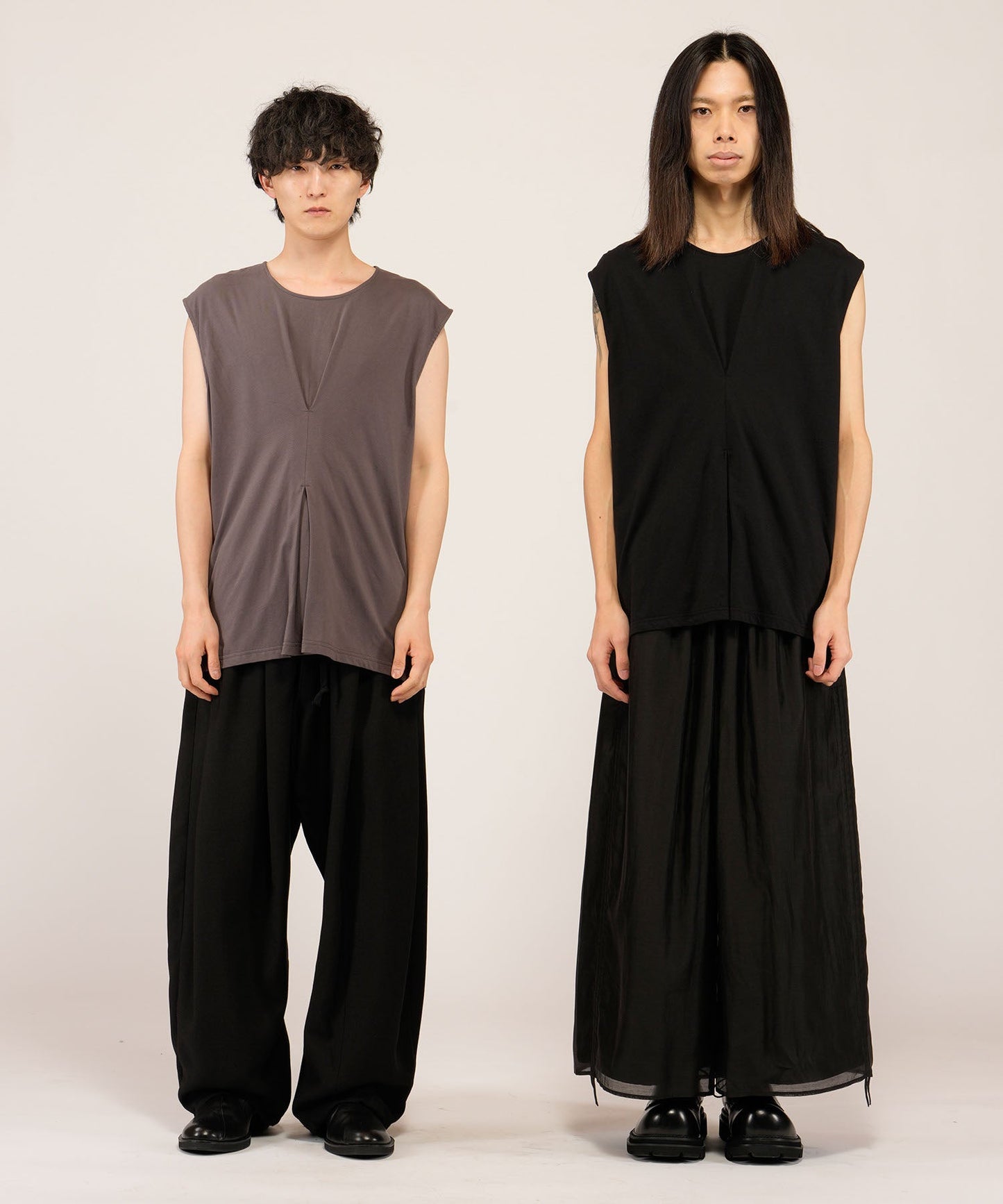 GRAY Model:H169cm / Model:H180cm