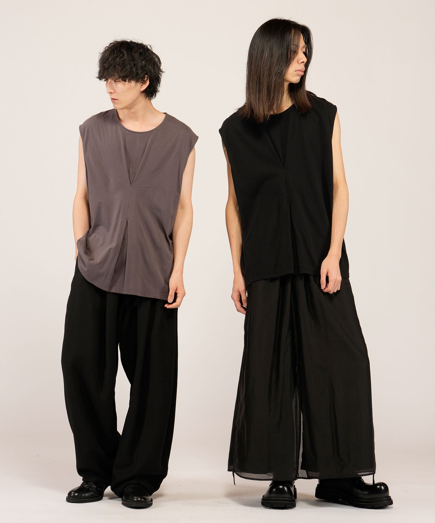 GRAY Model:H169cm / Model:H180cm