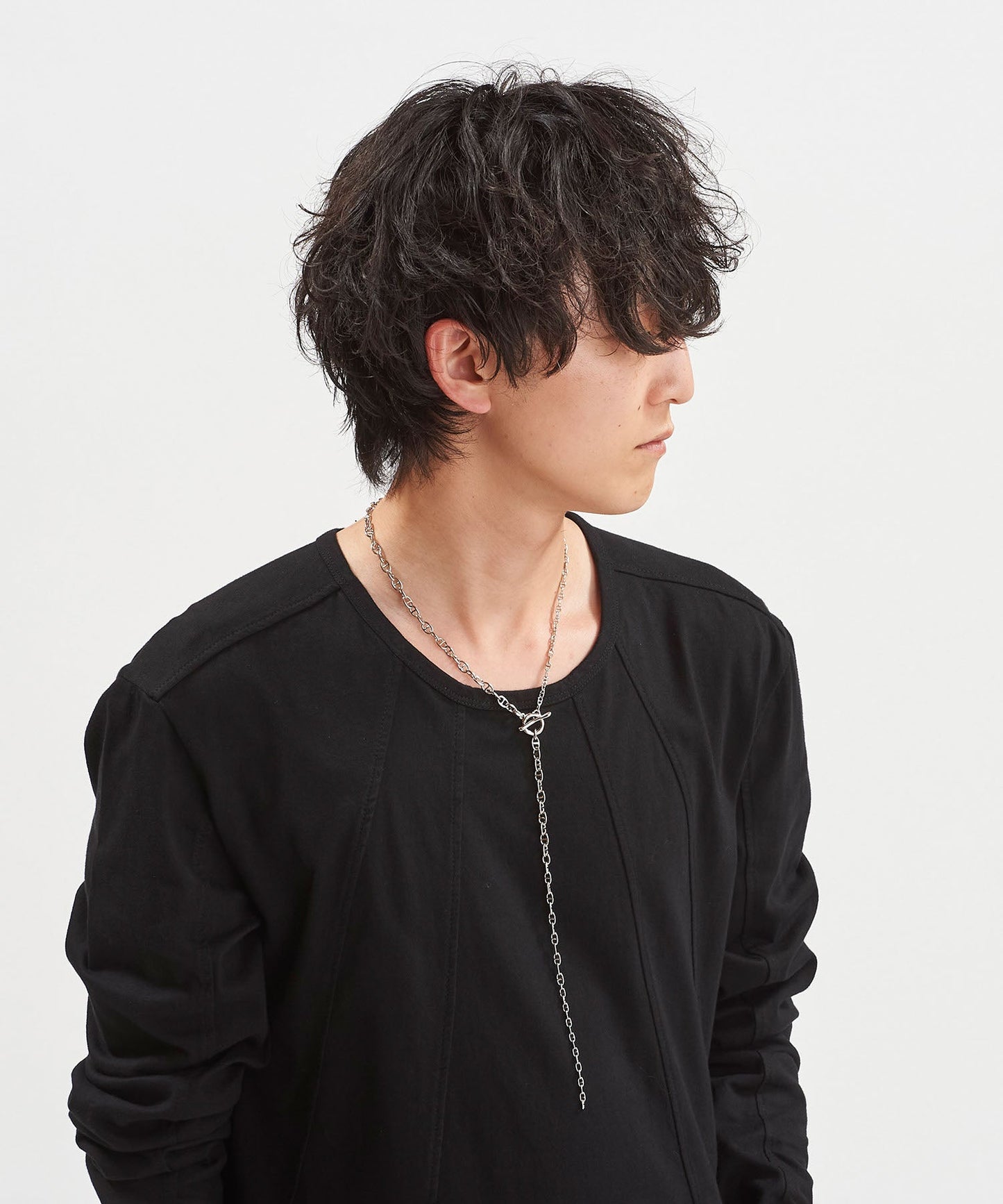 クレッシェンドネックレス