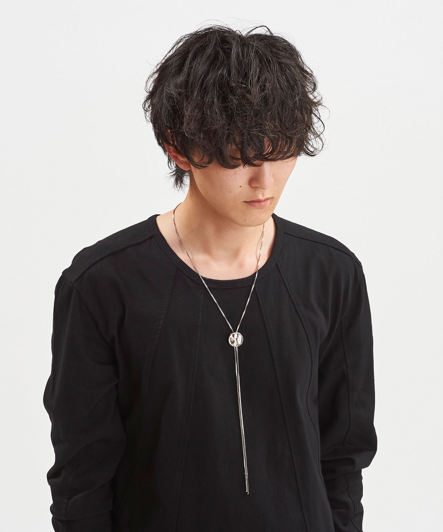 メタルループタイ