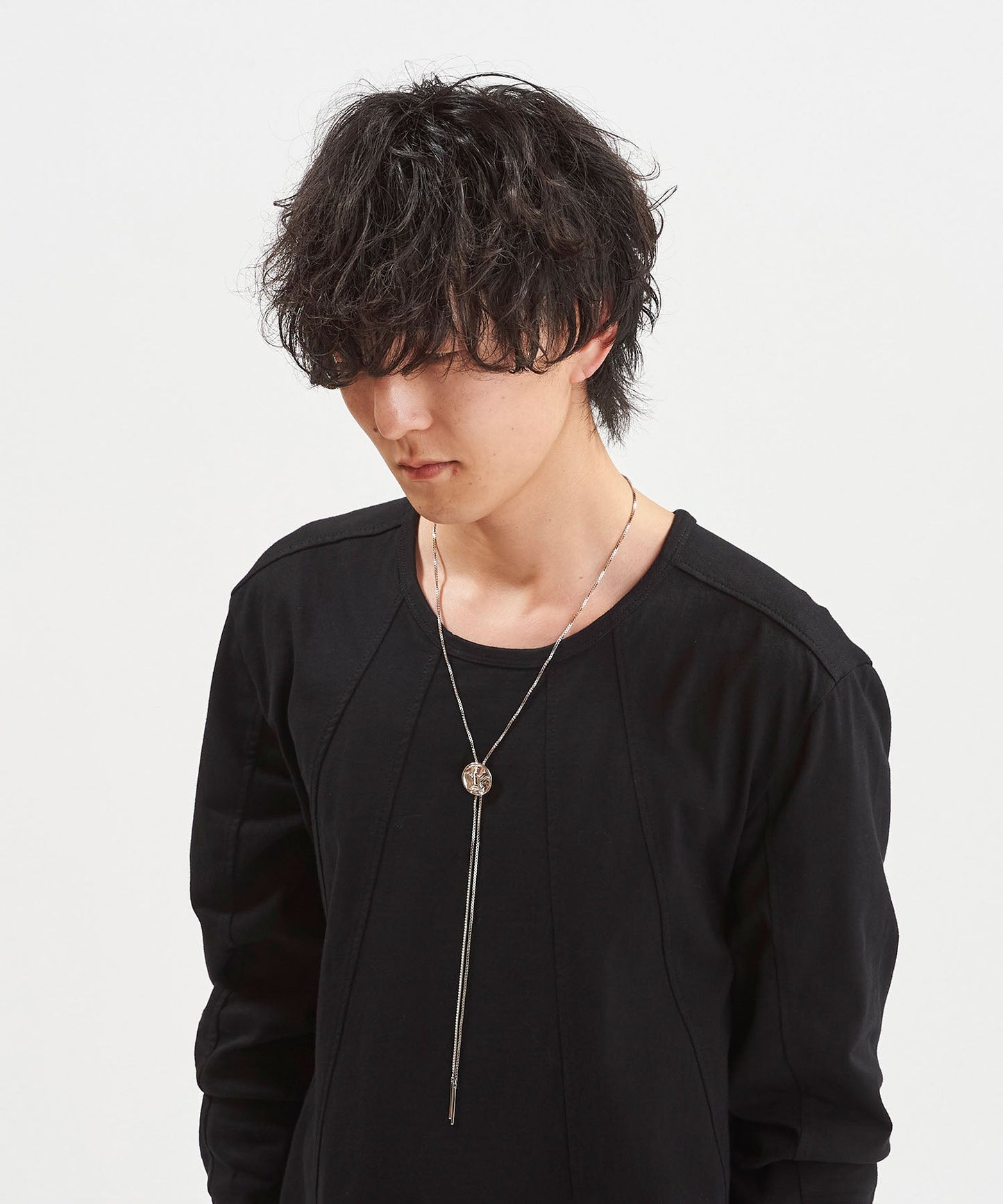 メタルループタイ